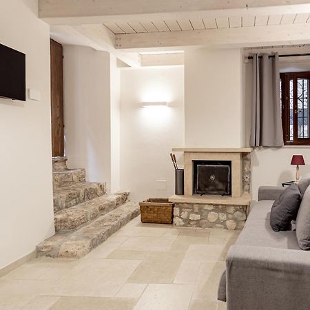 B&B Vico Suites Vico nel Lazio Exteriör bild